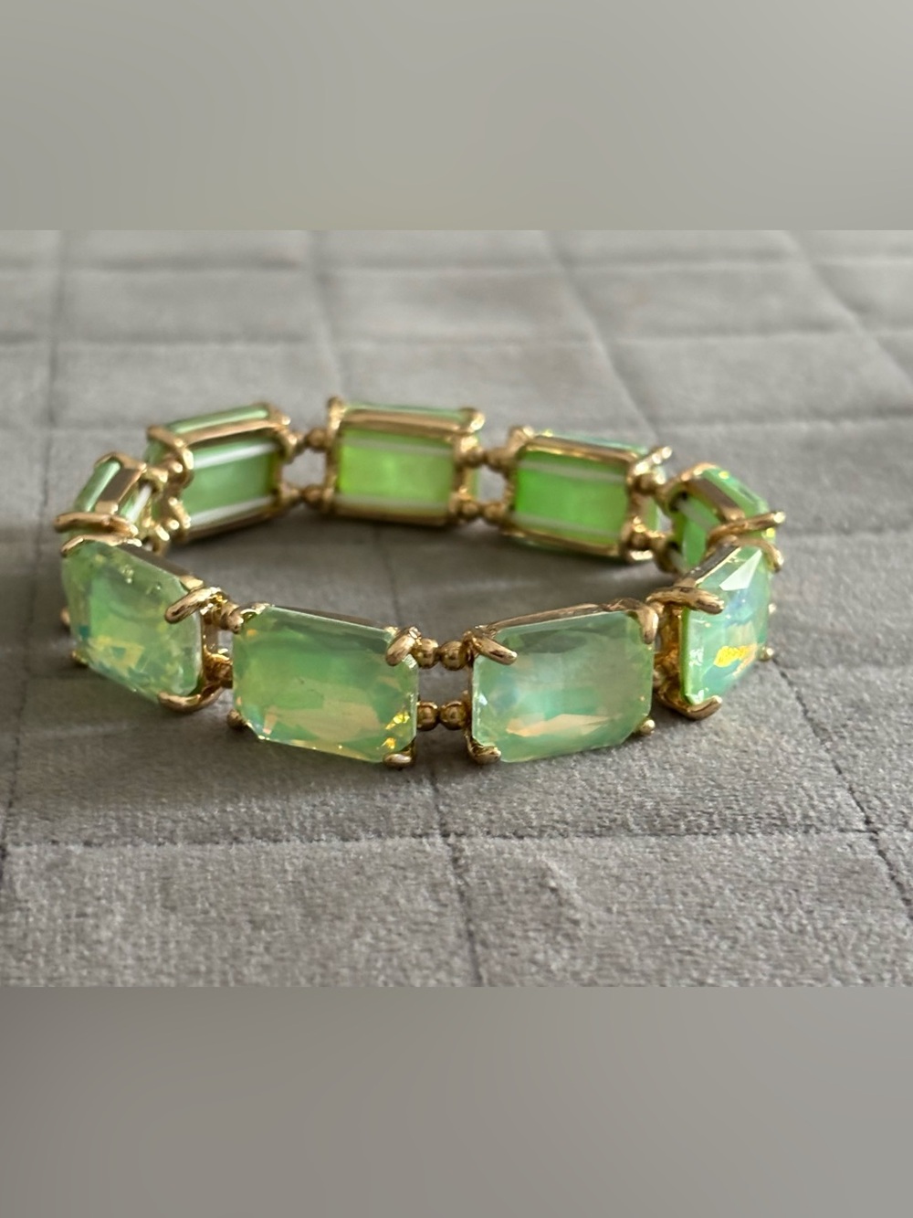 Mint Green Rectangular Glass Cut Stretch Gold Bracelet - Picture 1 of 2